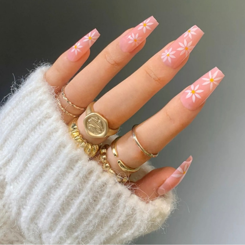 24 pcs medium length daisy flower printed press on nail - Picture 2 of 4